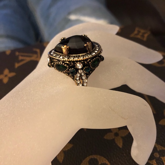 Ladies ring - Picture 2 of 6